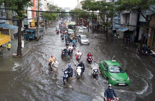 Chiều tới ở Hồ Chí Minh có mưa rào và dông rải rác