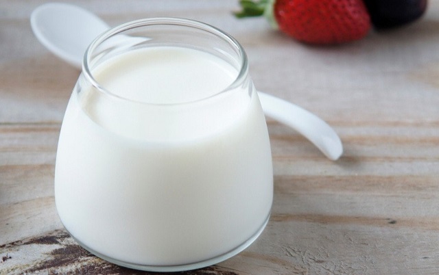 Chăm sóc da tự nhiên bằng nguyên liệu sữa chua không đường 
