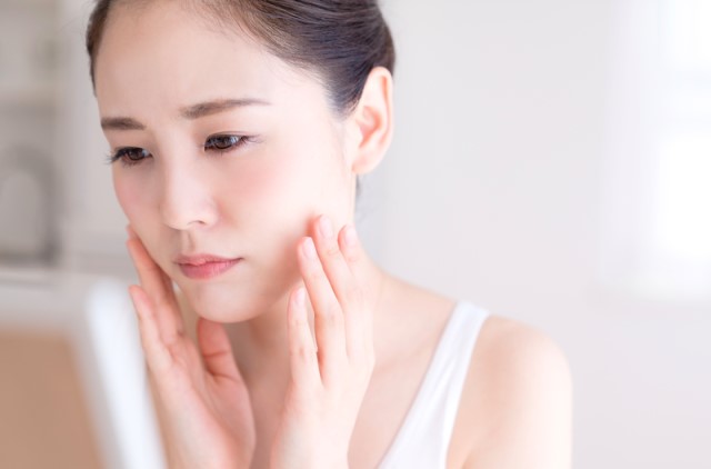  Cách chăm sóc da mặt bị tàn nhang bằng Azelaic Acid