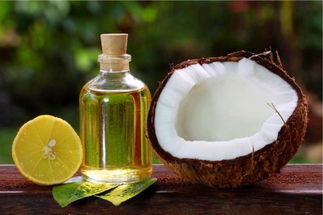 Những lưu ý khi chọn mua dầu dừa để chăm sóc da 