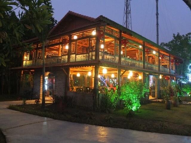 Nhà hàng Rừng xanh