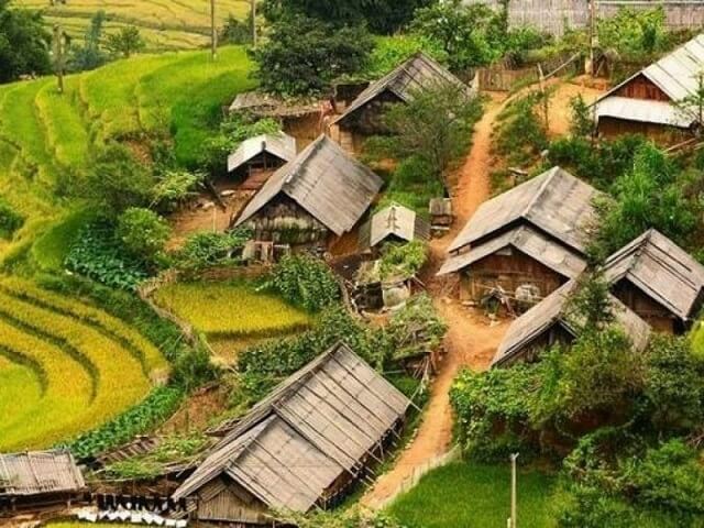 Ngắm nhìn không gian làng Tả Van 