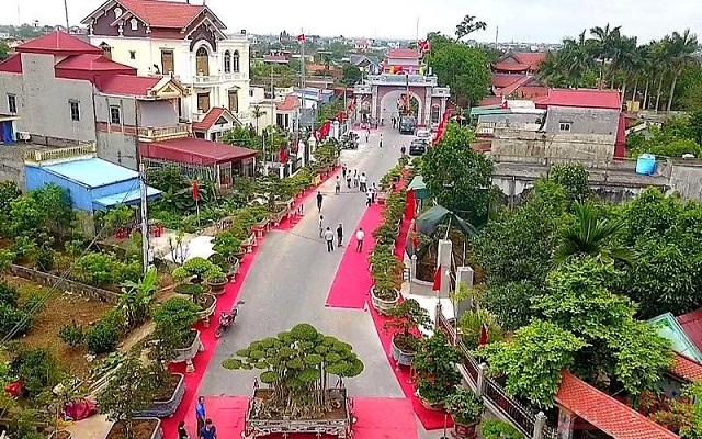 Làng vườn Bách Thuận